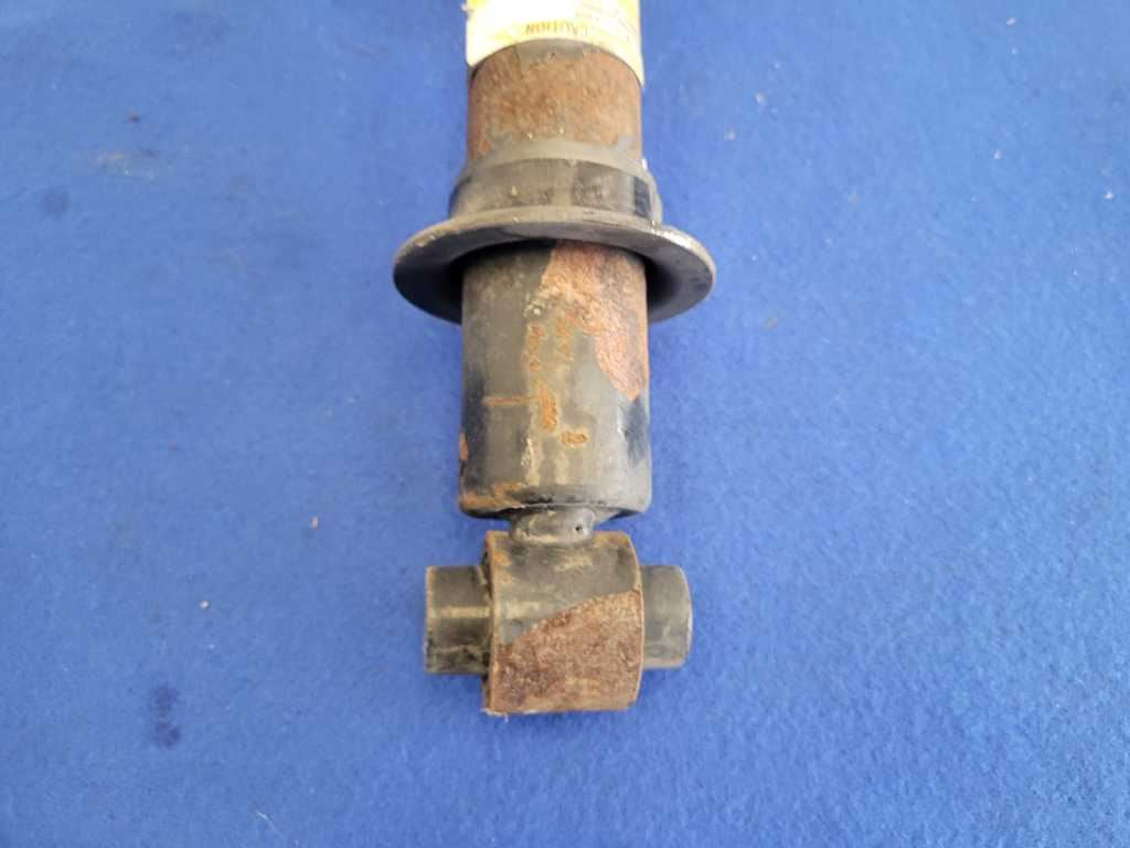 2010-2015 Chevrolet Camaro 1LE SS Driver Left Rear Shock Suspension 2650 - The Parts Farm