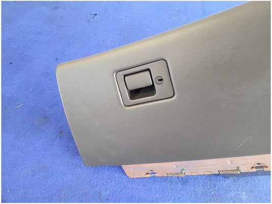 2003-2004 Mercury Marauder 32v 4.6L Passenger Glove Box Dash Trim 2813