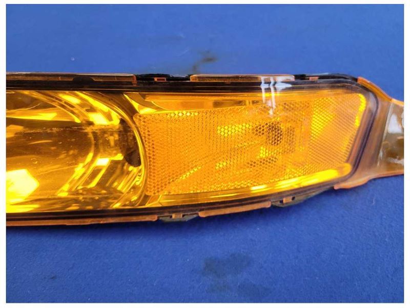 2005-2009 Ford Mustang GT Front Driver LH Turn Signal Parking Lamp 2600 - The Parts Farm