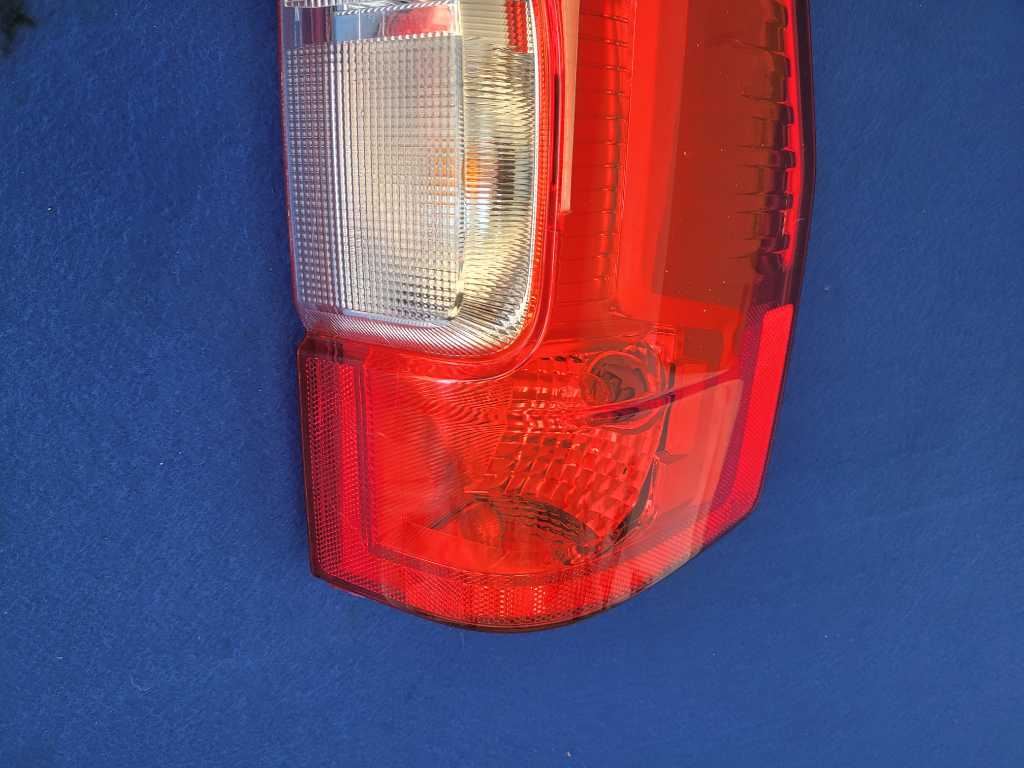 2022 Ford F250SD Pickup Truck Driver Left Rear Taillight Light Lamp Lens 2581 - The Parts Farm