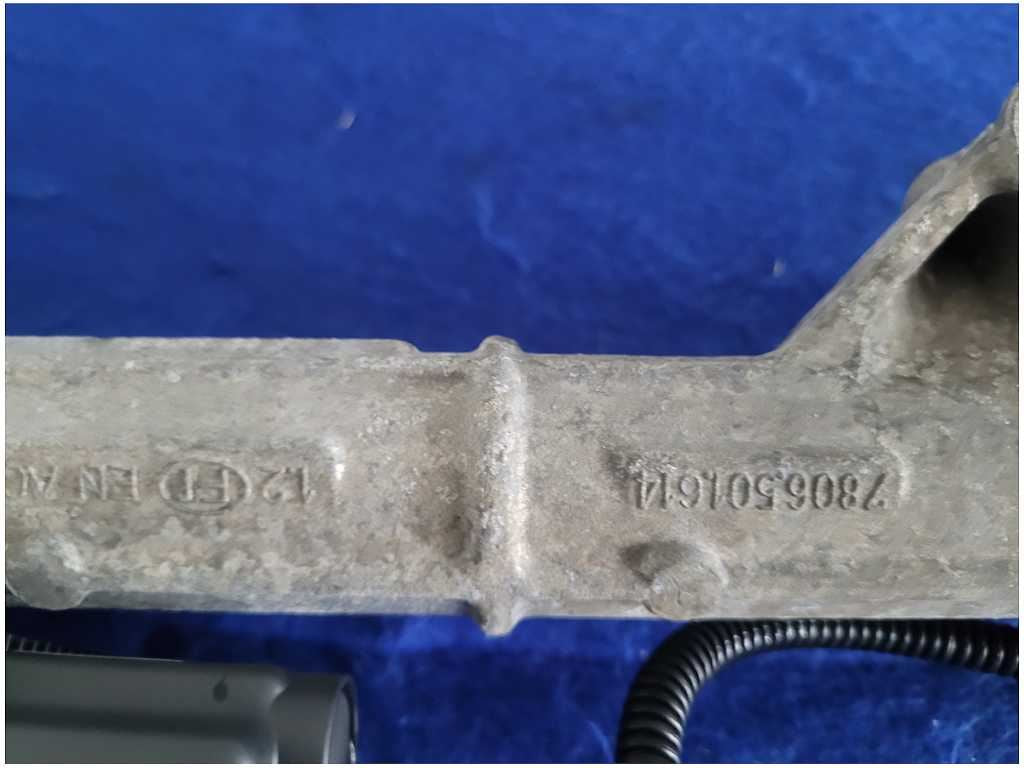 47559322