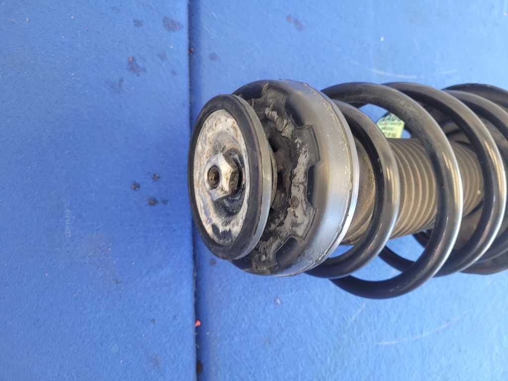 2010-2015 Chevrolet Camaro SS Driver Left Front Strut Spring Suspension 2626 - The Parts Farm