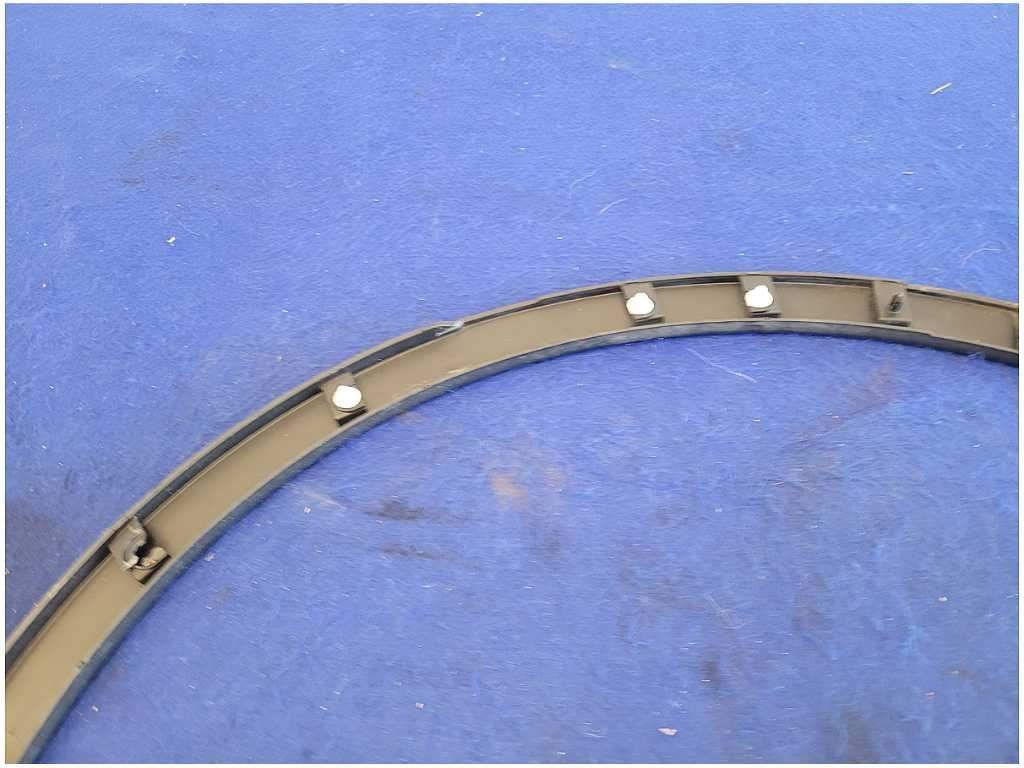 46900805