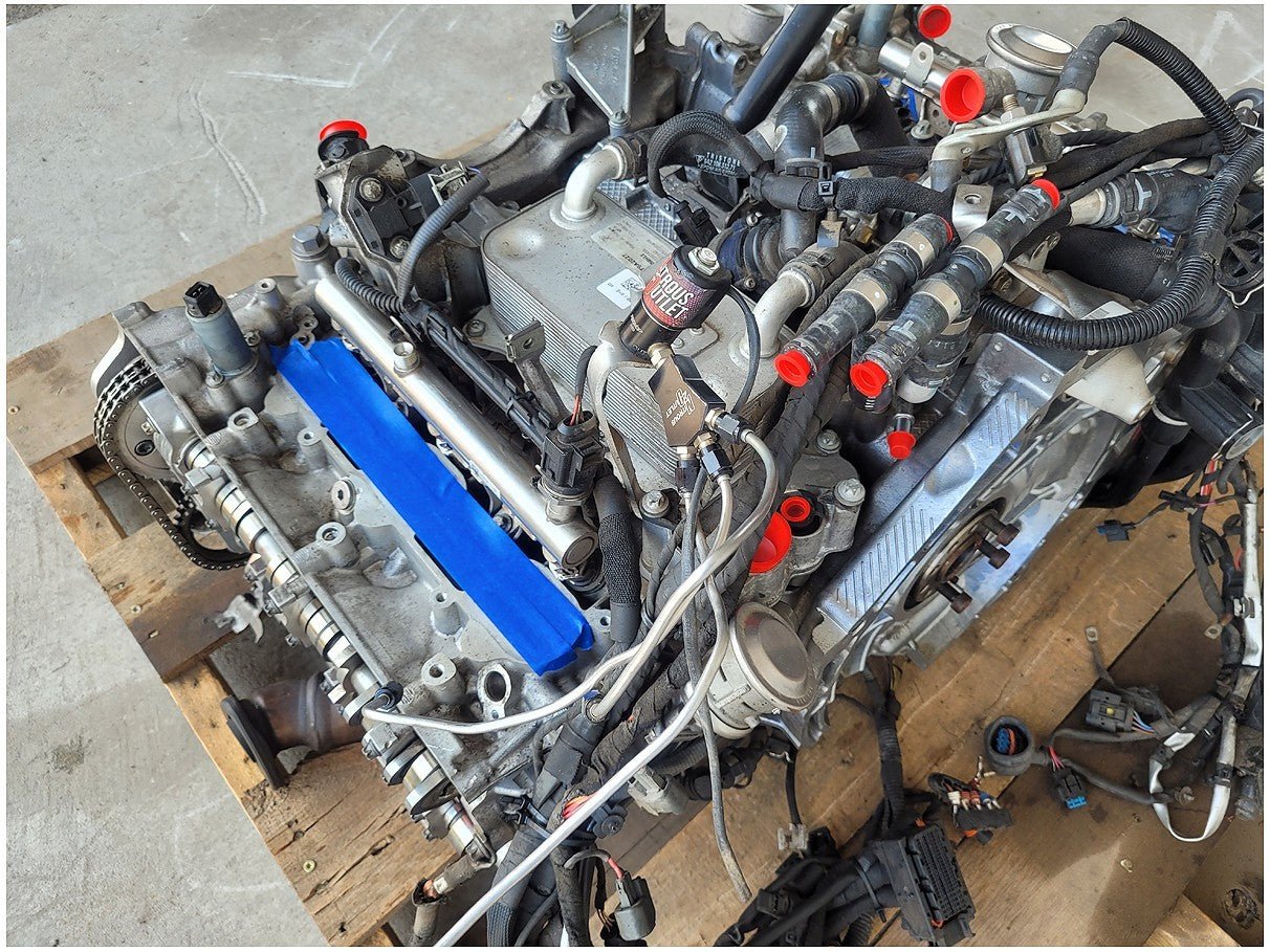 **Damaged 2017 Porsche 911 991 Engine Block Cylinder Heads **Damaged - The Parts Farm