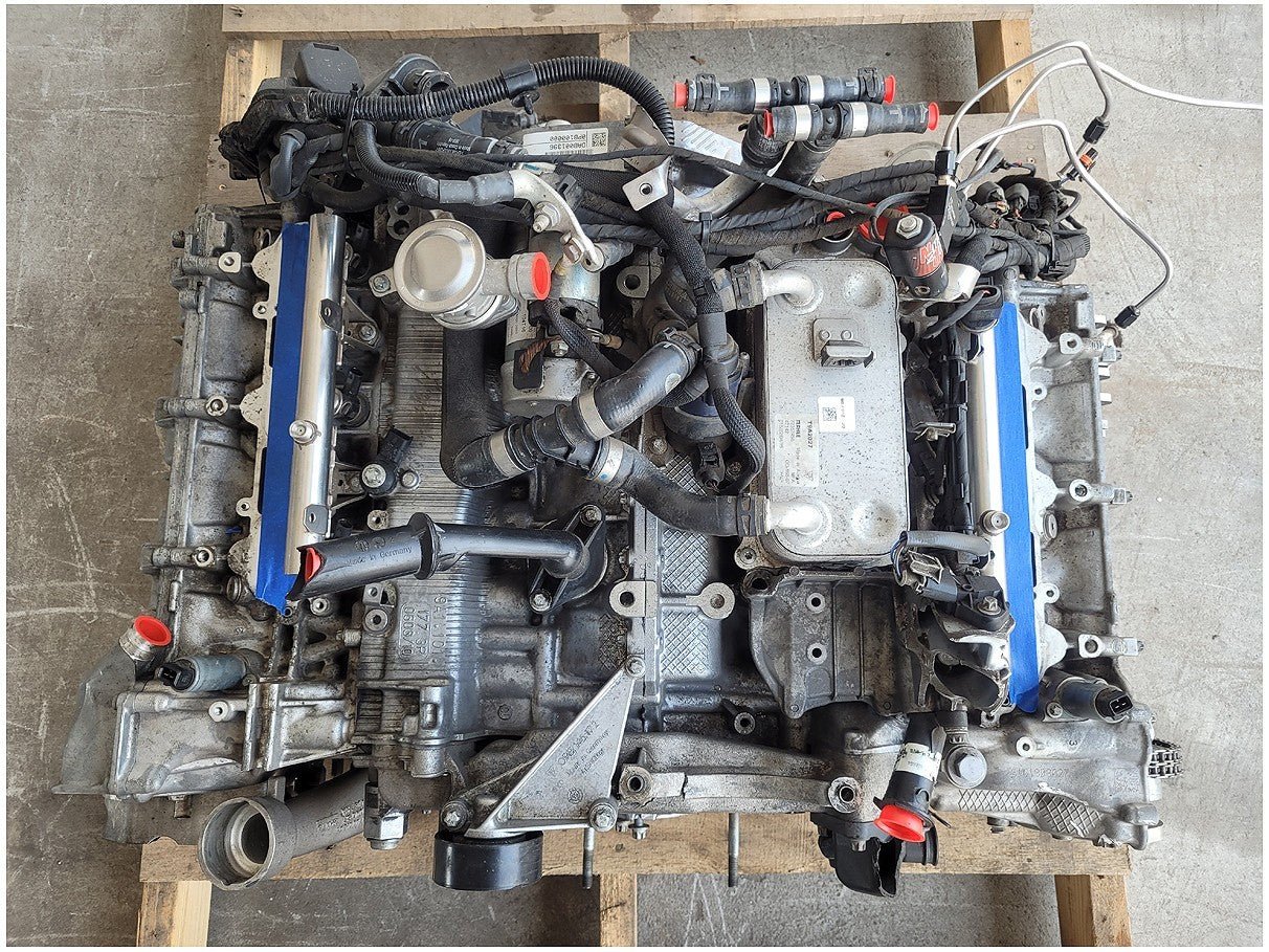 **Damaged 2017 Porsche 911 991 Engine Block Cylinder Heads **Damaged - The Parts Farm