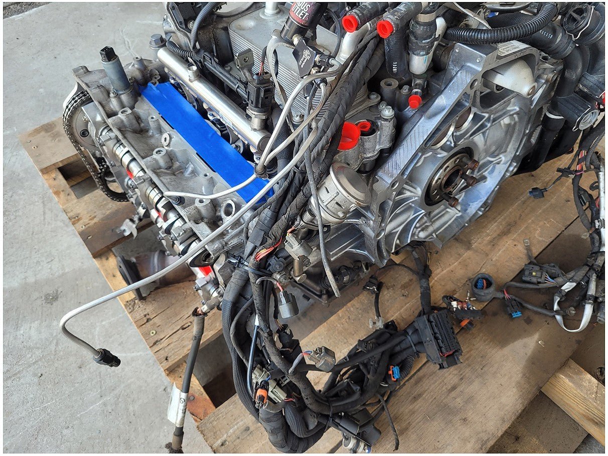 **Damaged 2017 Porsche 911 991 Engine Block Cylinder Heads **Damaged - The Parts Farm