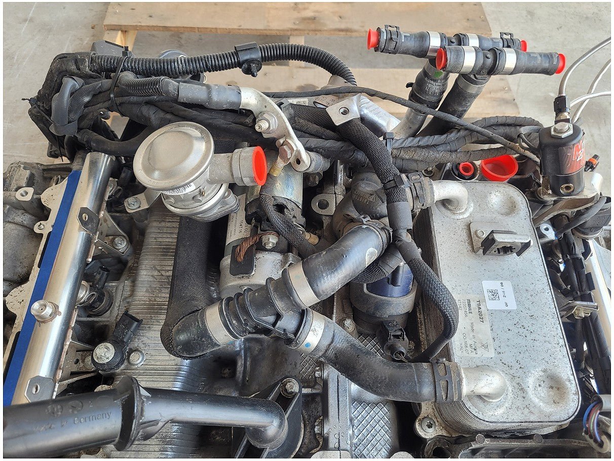 **Damaged 2017 Porsche 911 991 Engine Block Cylinder Heads **Damaged - The Parts Farm