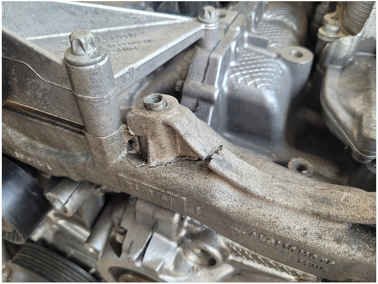 **Damaged 2017 Porsche 911 991 Engine Block Cylinder Heads **Damaged - The Parts Farm