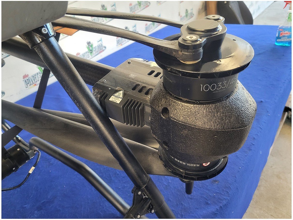 DJI AGRAS T40 Spray Drone Kit Spray Tank Controller 40 liter 6 months old - The Parts Farm