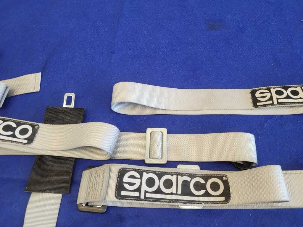 Out of Date Sparco Seat Belts Front Buckle Bolt In 4 Point Gray 2881 - The Parts Farm