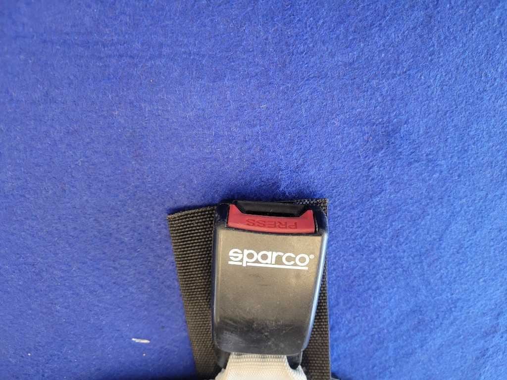 Out of Date Sparco Seat Belts Front Buckle Bolt In 4 Point Gray 2881 - The Parts Farm