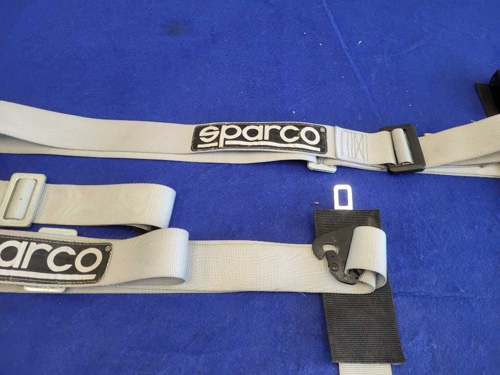 Out of Date Sparco Seat Belts Front Buckle Bolt In 4 Point Gray 2881 - The Parts Farm