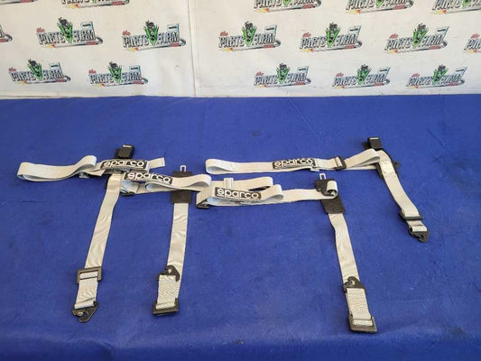 Out of Date Sparco Seat Belts Front Buckle Bolt In 4 Point Gray 2881 - The Parts Farm