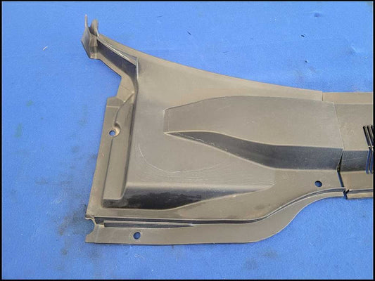 20102015 Chevrolet Camaro SS Front Cowl Panel Windshield Panel Cover 2673