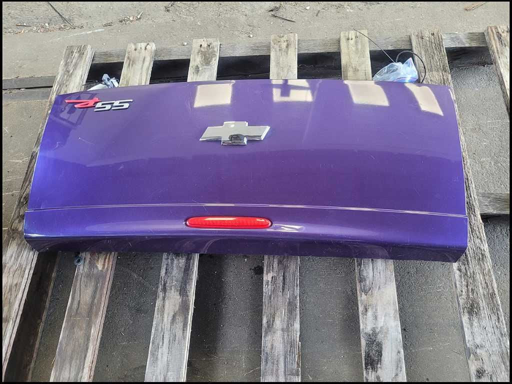 47643372