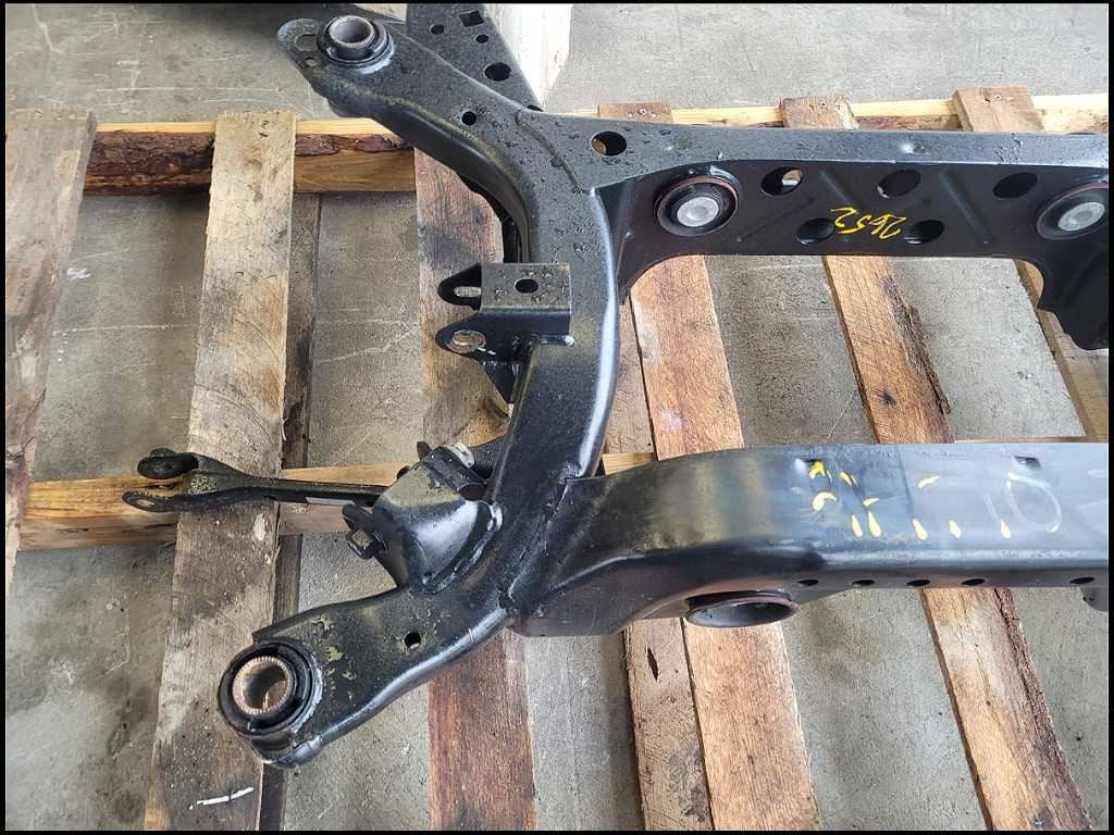 47647105